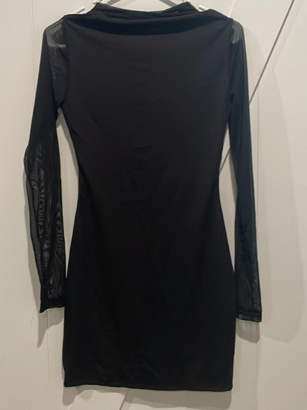 Long Sleeve Mini Black Dress